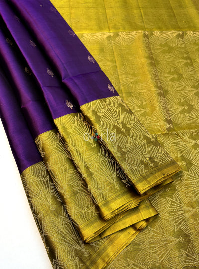 Ezhil - Purple & Mehndi Green Turning Handloom Soft Silk Saree